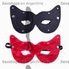 Antifaz con vista gato negro con peluche rojo